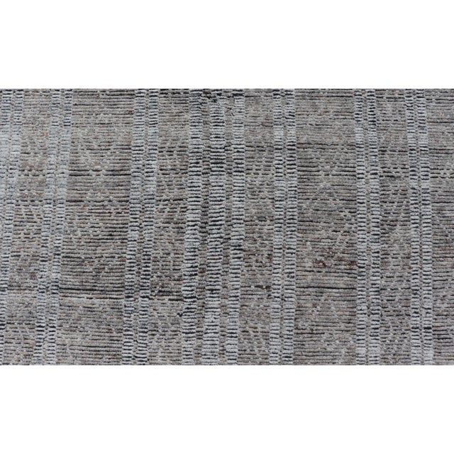 Large Modern Indian Rug in Taupe and Gray With Geometric Design For Sale In Atlanta - Image 6 of 9