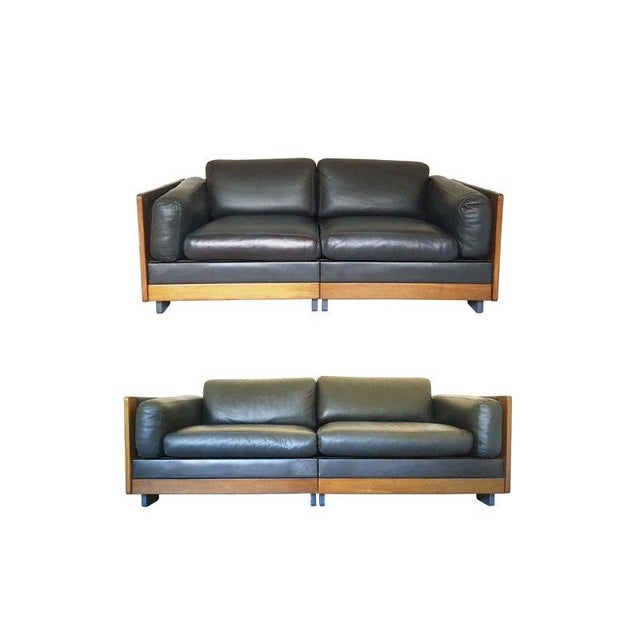 Mod. 920 Modular Sofas in Black Leather and Walnut by Afra & Tobia Scarpa for Cassina, 1967, Set of 2 For Sale - Image 17 of 18