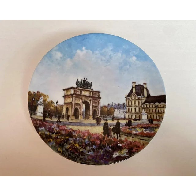 Limoges Porcelain Collectible Plate with Sights of Paris by Louis Dali, France, 1980s, Set of 5 For Sale - Image 4 of 9