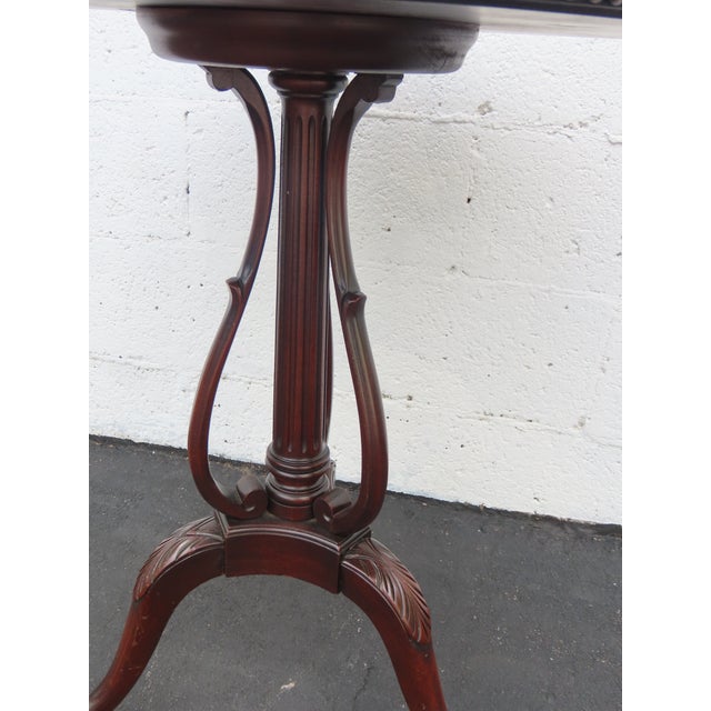 Weiman Furniture Pie Crust Flame Mahogany Round Side End Table 6631 For Sale - Image 10 of 12