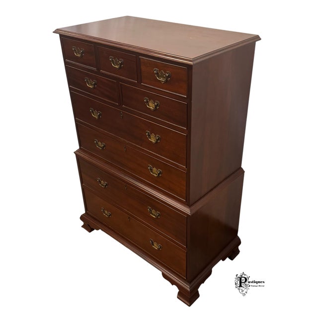 Henkel Harris Vintage Craftique Chippendale Style Solid Mahogany Chest on Chest of Drawers For Sale - Image 4 of 11