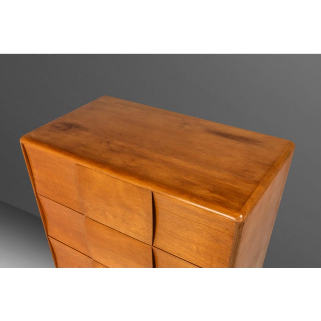 Mid-Century Modern Art Deco "Kohinoor" Four-Drawer Highboy Dresser Chest of Drawers in Birch by Heywood Wakefield, Usa, C. 1950s For Sale - Image 10 of 18