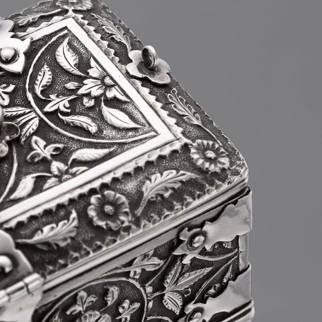 Antique Indian Madras Silver Casket, 1890 For Sale - Image 14 of 18