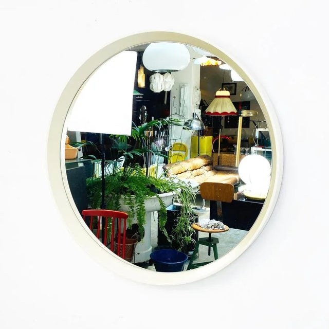 1980s Italian Mid-Century Modern Round White Plastic Mirror, 1980s For Sale - Image 5 of 16