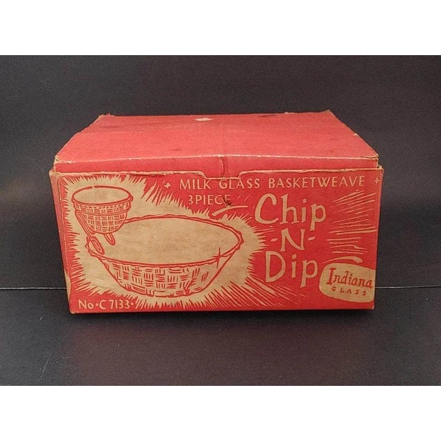 Vintage Indiana Milk Glass White Basketweave Chip & Dip Bowl with Clip & Lid Nos For Sale - Image 6 of 10