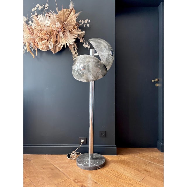 Chrome-plated metal floor lamp with hand-blown, textured Murano glass in the shape of seashells. Gray marble base....