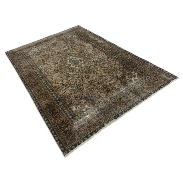 Vintage Middle Eastern Hand-Knotted Rug For Sale - Image 3 of 6