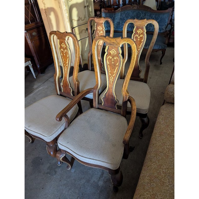 French Provincial Set of 6 Vintage Gilt-Inlaid Dining Chairs 2 Armchair + 4 Side Chairs With Gold Scrollwork, Cabriole Legs & French Provincial Sty For Sale - Image 3 of 16