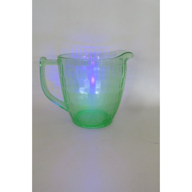 1930s Jeannette Glass Co Green Hex Optic Pitcher Honeycomb Uranium Glass For Sale - Image 9 of 18