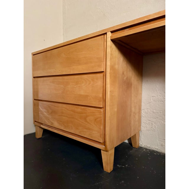 Brown 1950s Mid Century Modernmates Desk by Leslie Diamond for Conant Ball For Sale - Image 8 of 9