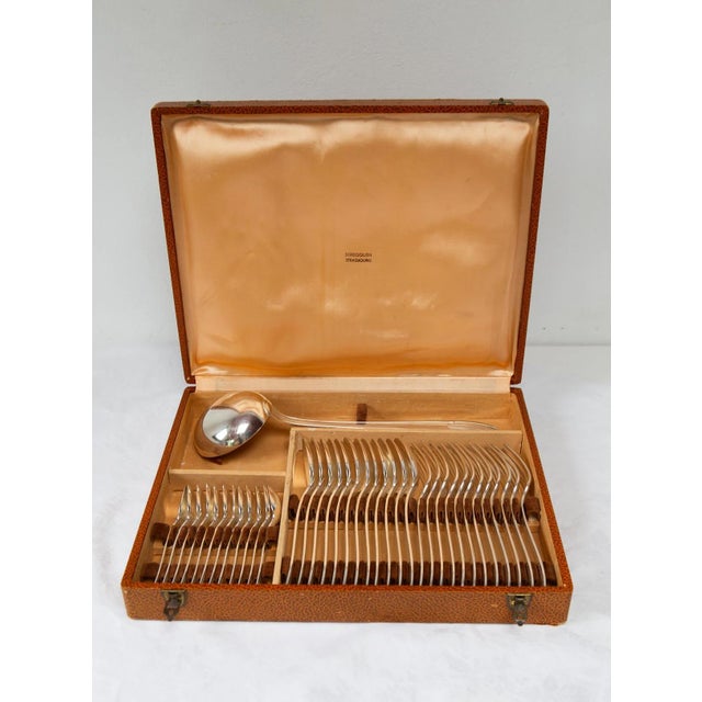 Antique French Art Deco cutlery set for 12 people, c. 1930/40s, made in silver-plated metal (84 g standard). A total of 37...