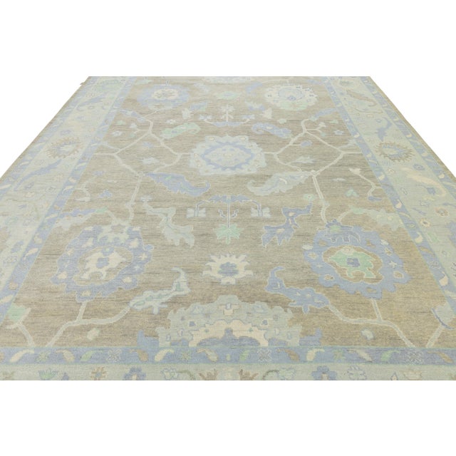 10x14 Modern Oushak Style Hand-Knotted Wool Rug in Neutral Beige & Slate Blue For Sale - Image 9 of 12