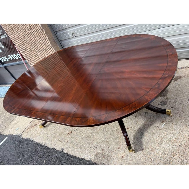Vintage Regency Style Flame Mahogany Burled Wood Inlaid Round Dining Table With 2 Leaves by Statton Furniture For Sale - Image 13 of 18
