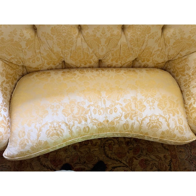 1990s Vintage Sherrill Yellow Gold Foral Damask Tufted Sofa With Tuxedo Skirt & Throw Pillows For Sale - Image 5 of 11