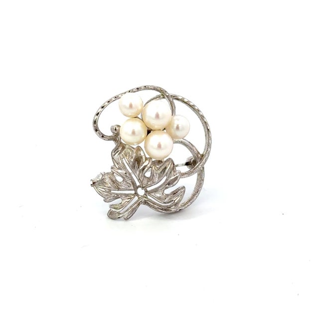 1990s Mikimoto Akoya Pearl Brooch Sterling Silver 6 mm 5.24 Grams Estate For Sale In New York - Image 6 of 8
