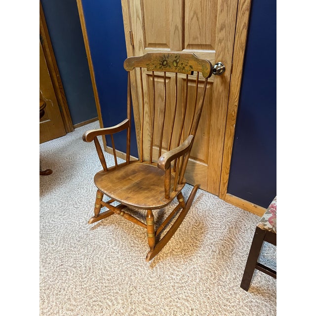 Beautiful mid-century Nichols & Stone Co. Boston-style rocking chair made in Gardner, Massachusetts. Solid northern...