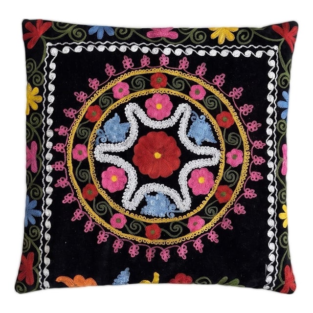 Embroidered Cotton Suzani Pillow Cover 18'' X 18'' For Sale