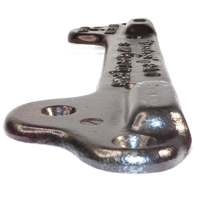 Restored Vintage "Standard" Sw Cast Iron Sink Wall Bracket For Sale - Image 4 of 7