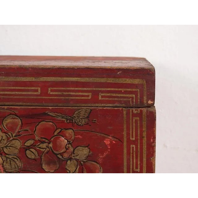 Antique Chinese Box with Hand-Painted Floral Motifs, 1900s For Sale - Image 5 of 9