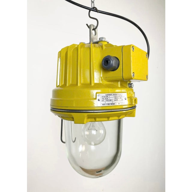 1990s Industrial Yellow Explosion Proof Lamp from Elektrosvit, 1990s For Sale - Image 5 of 16