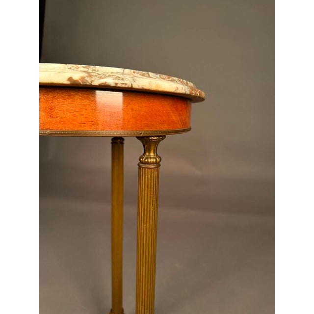 Brass Italian Neoclassical Marble Top Lamp Table With Mahogany & Brass Base, Circa 1950 For Sale - Image 8 of 12