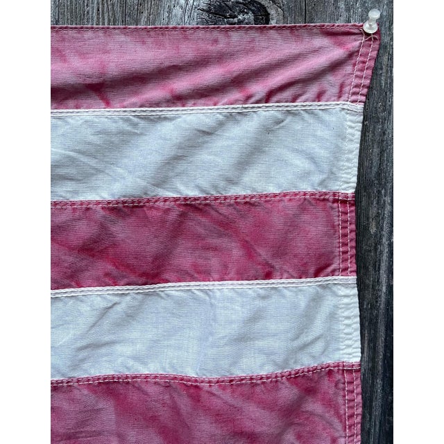 Real Vintage Betsy Ross American Revolutionary Flag 13 Stars Cotton 1976 With Beautiful Naturally Faded Patina 3x5 For Sale - Image 4 of 8
