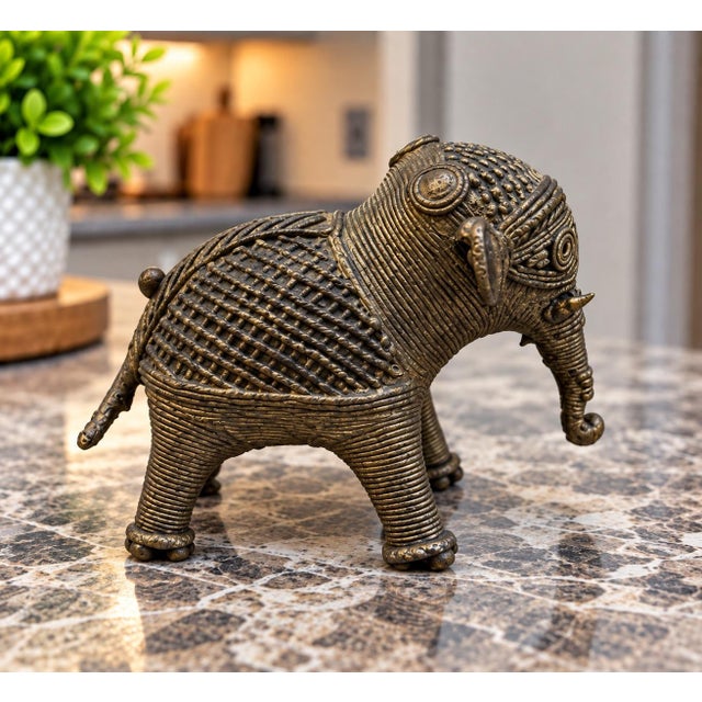 African Vintage Heavy Brass Elephant Figurine – Intricate Handcrafted Detail – 206.6g For Sale - Image 3 of 6