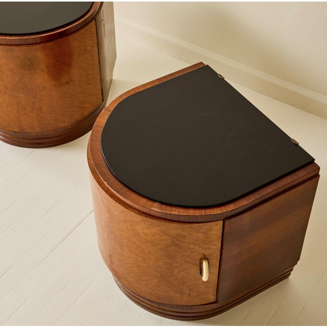 Italian Art Deco Bedside Tables, a Pair, 1940s For Sale In New York - Image 6 of 10