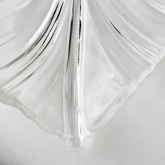 Late 20th Century Large Glass Hibiscus and Palm Leaf Serving Platter For Sale - Image 5 of 7