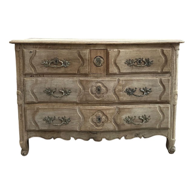 18th Century Oak Chest of Drawers For Sale