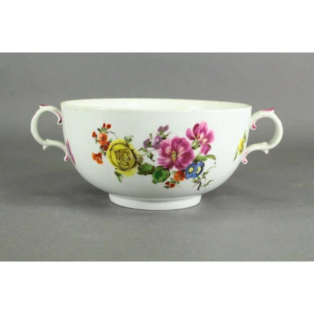 Traditional Circa 1756 Vienna Porcelain Ecuelle Bowl & Cover W. Strawberry Knob For Sale - Image 3 of 13