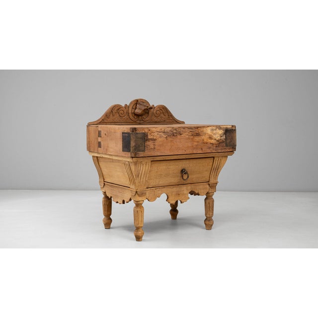 Amber 1900-1909 France Weathered Honey Oak Carved Oak Marble-Top Commode For Sale - Image 8 of 11