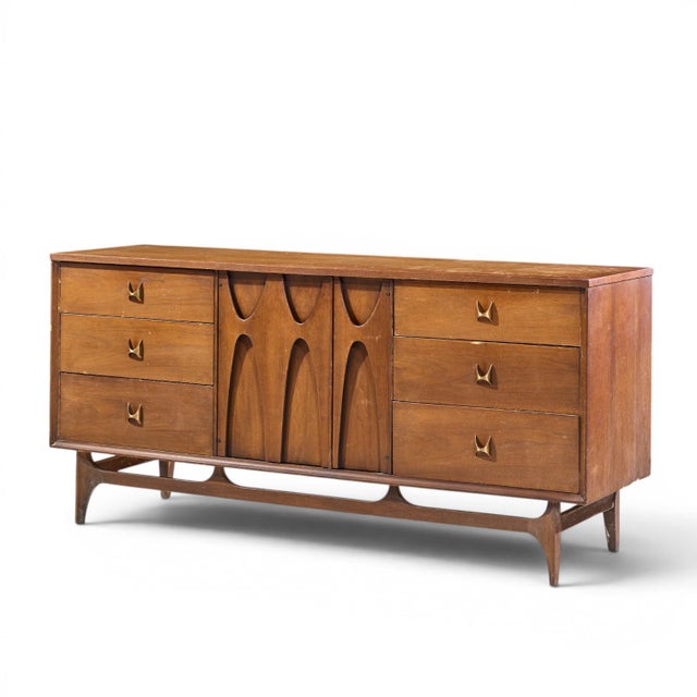 Mid-Century Modern Broyhill Brasilia Mid Century Lowboy Dresser For Sale - Image 3 of 10
