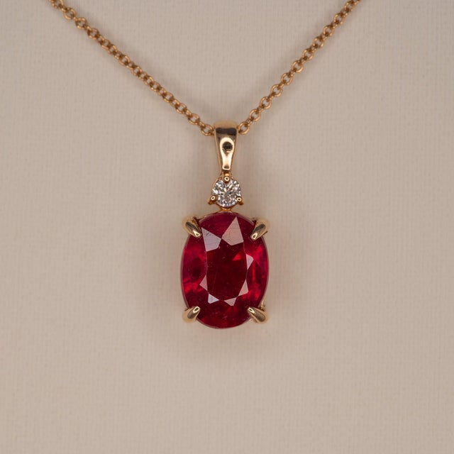 2020s 1.7Ct Madagascar Ruby Pendant With Natural Diamond Accent: Solid 14k Gold, 8x6mm For Sale - Image 5 of 8