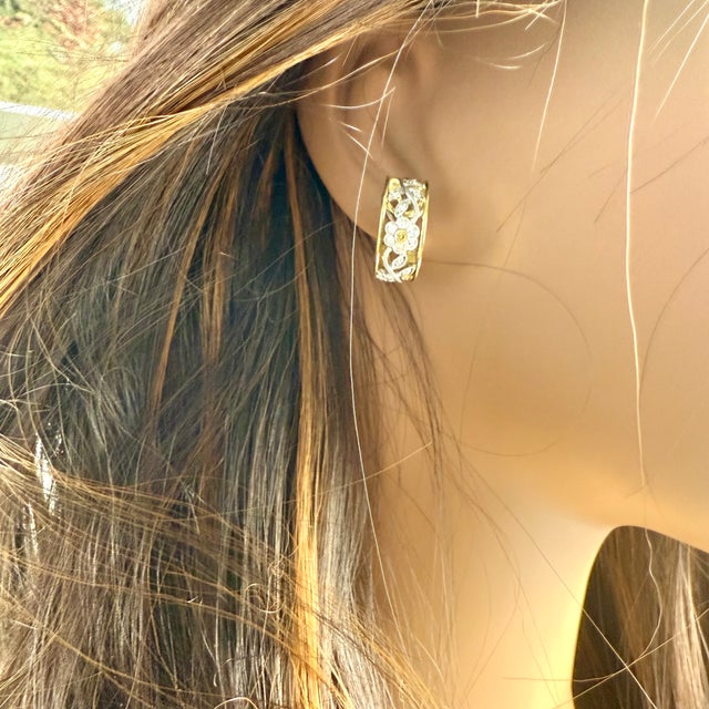 2000 - 2009 Vintage Simon G. 18k White & Yellow Gold Floral Diamond Huggie Hoop Earrings, Set of 2 For Sale - Image 5 of 8