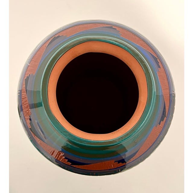 Monumental Southwestern Studio Art Pottery Vase Signed W. Johnson “Navajo” – Carved Bear Motif A commanding and sculptural...