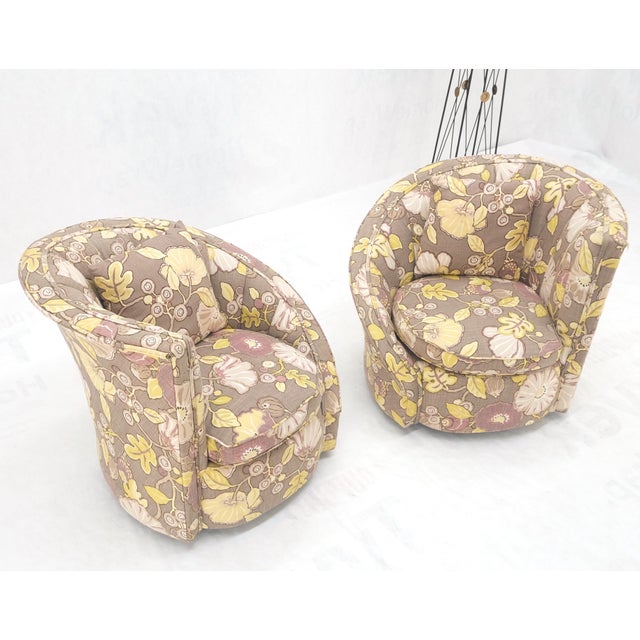 Gray Pair Mid Century Modern Nautilus Lounge Fire Side Chairs Abstract Print Pattern For Sale - Image 8 of 15