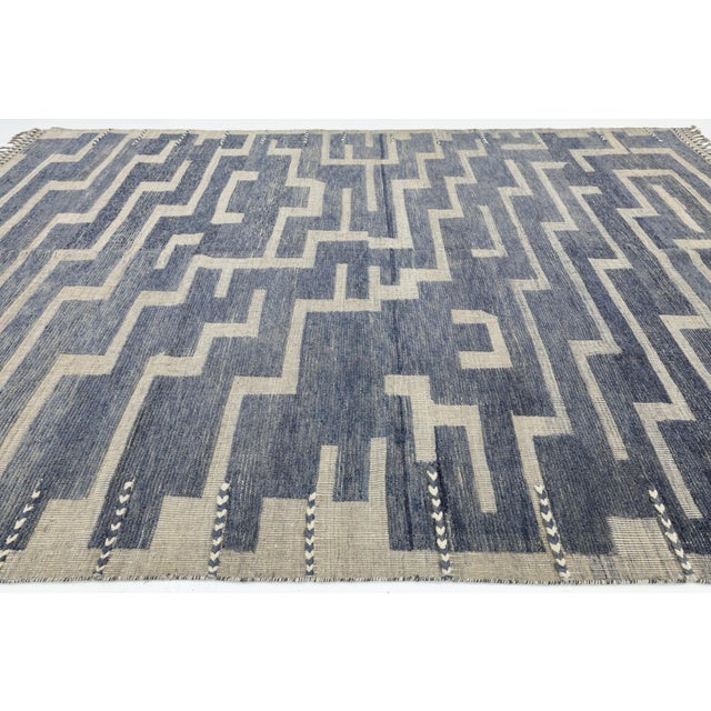 Textile 10x14 Modern Maze Blue & Cream Moroccan Geometric Handmade Wool Rug For Sale - Image 7 of 11