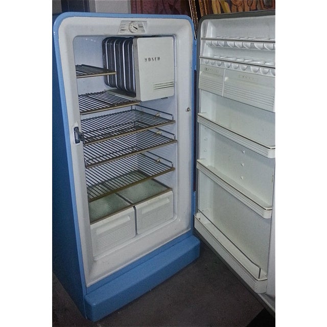 1950s German Fridge in Blue and White from Bosch, 1950s For Sale - Image 5 of 6