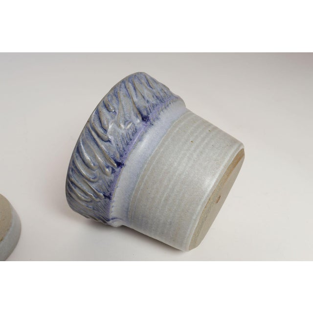Ceramic Vintage Periwinkle Incised Studio Ceramic Planter With Saucer by Deanna Nichols For Sale - Image 7 of 15