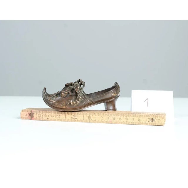 Metal Antique Bronze Shoe-Shaped Jewelry Tray, France, Late 19th Century For Sale - Image 7 of 8