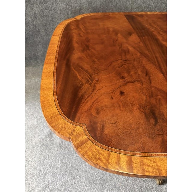 Late 20th Century Incredible Banded Top Flamed Mahogany Dining Table With 2 Leaves For Sale - Image 12 of 15