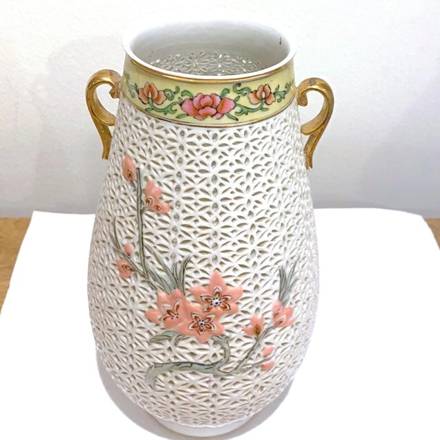 Chinese Antique Chinese Reticulated Porcelain Hand Painted Floral Vase Gold Gild For Sale - Image 3 of 11