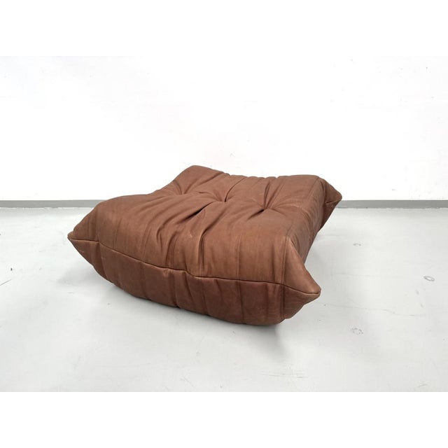 French Cognac Neck Leather Togo Pouf attributed to Michel Ducaroy for Ligne Roset For Sale - Image 5 of 11