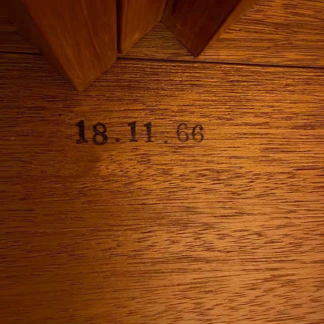 Brown 1960s Round Teak Pedestal Dining Table With 1 Leaf For Sale - Image 8 of 9