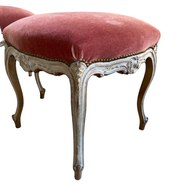 Pair of 19th Century French Provincial Mohair Footstools - Carved Serpentine Frames, Custom Finish and Dusty Rose Upholstery For Sale - Image 9 of 16