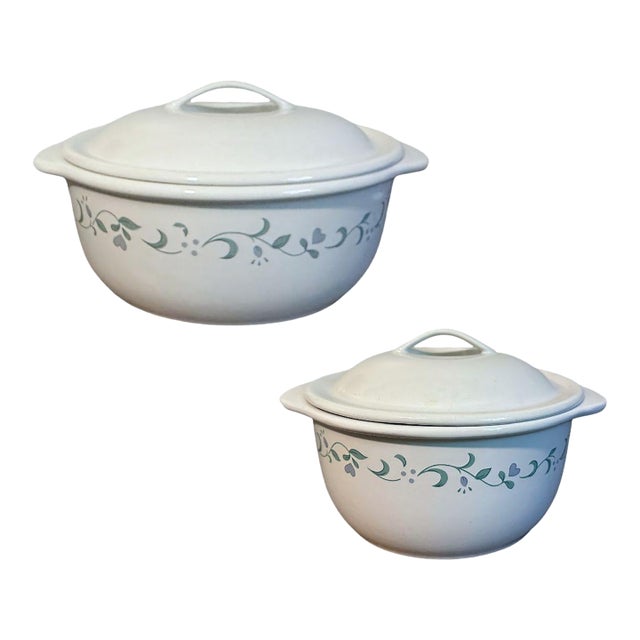 Vintage 1.5 & 2.5 Qt Round Covered Casserole Dishes Set - Country Cottage (Corelle) For Sale