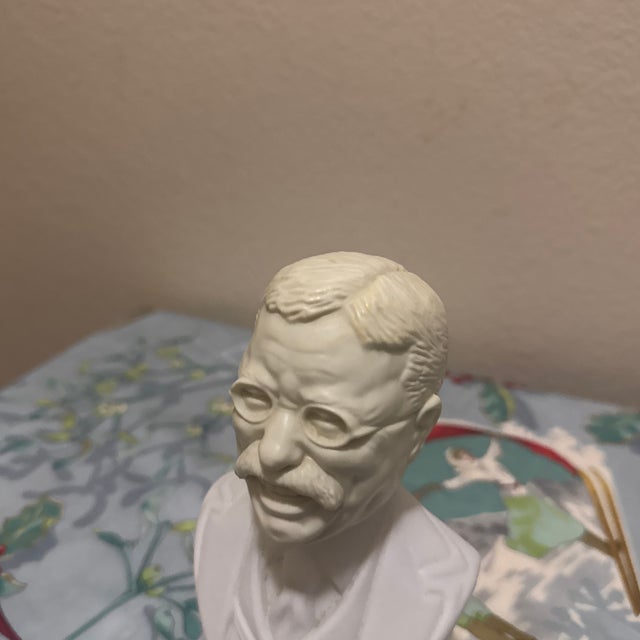 American Vintage 1970s Avon Theodore Roosevelt After Shave Decanter Bust For Sale - Image 3 of 6