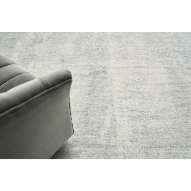 2020s Exquisite Rugs Abstract Fine Pure Silk Hand-Knotted Silk Silver/Ivory Rug-12'X15' For Sale - Image 5 of 7
