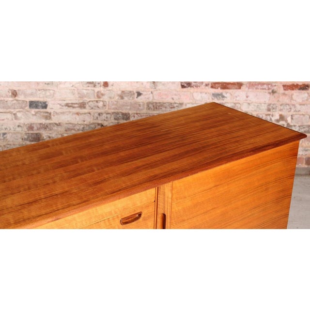 Mid-Century Modern Walnut Sideboard by Alfred Cox, 1960s For Sale - Image 13 of 14